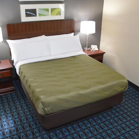 Quality Inn & Suites Dublin Extérieur photo